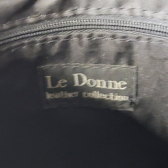 Le Donne Leather Collection Crossbody Bag - Great Minimalist Grab and Go Bag - Picture 6 of 7